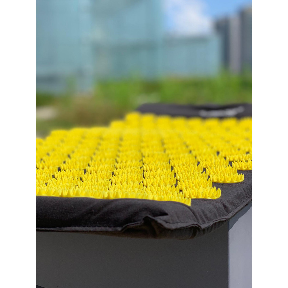 Килимок акупунктурний 4FIZJO Аплікатор Кузнєцова 72 x 42 см Black/Yellow 4FJ0231