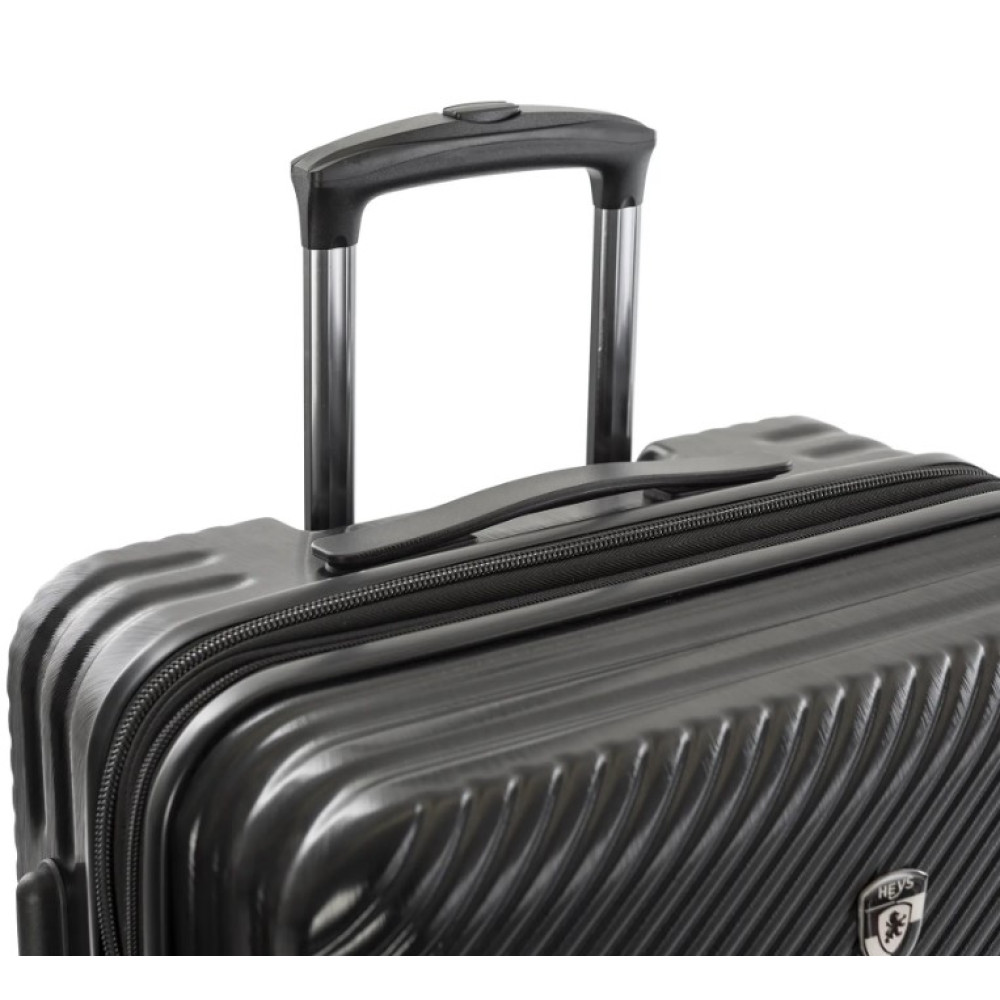 Валіза Heys Charge-A-Weigh ll (M) Black (10131-0001-26)