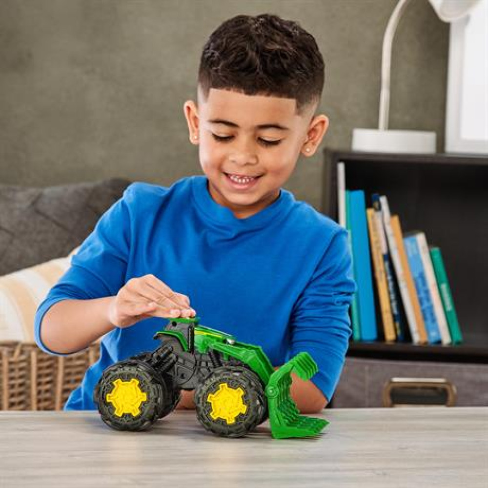 Іграшковий трактор John Deere Kids Monster Treads з ковшем та великими колесами