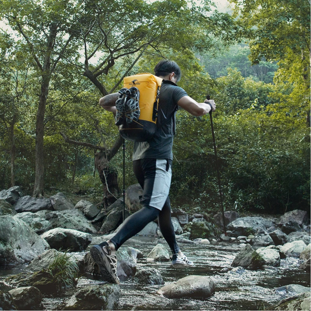 Рюкзак водонепроникний Naturehike NH21FSB04, 40л, бежевий (6927595788264)