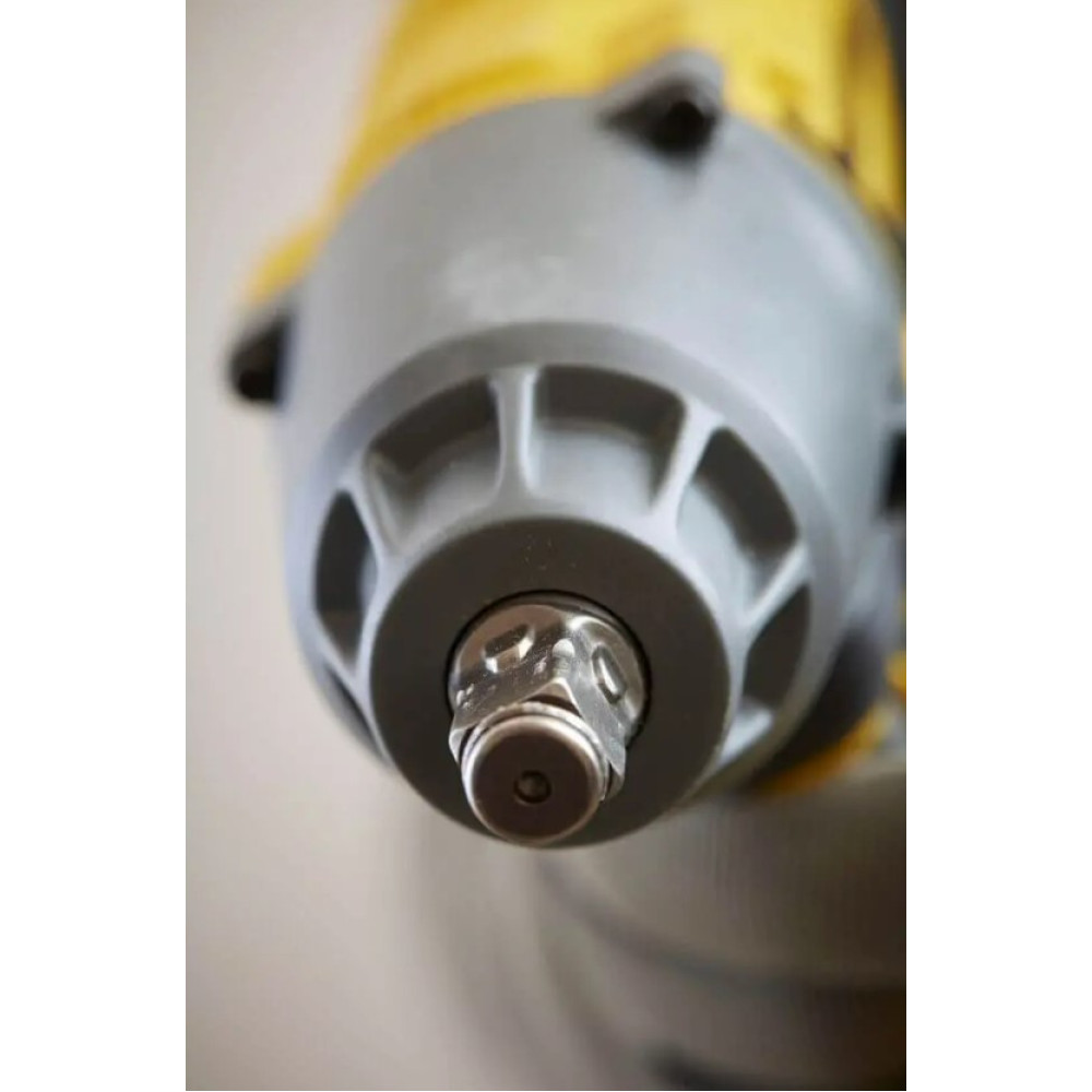 Гайковерт ударний акумуляторний Stanley Fatmax без АКБ та ЗП SFMCF900B