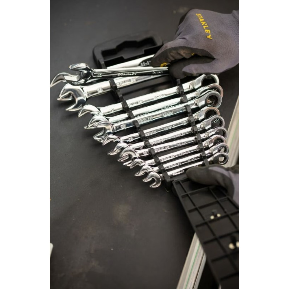 Набір Stanley із 12 комбінованих ключів з тріскачкою STMT82847-0