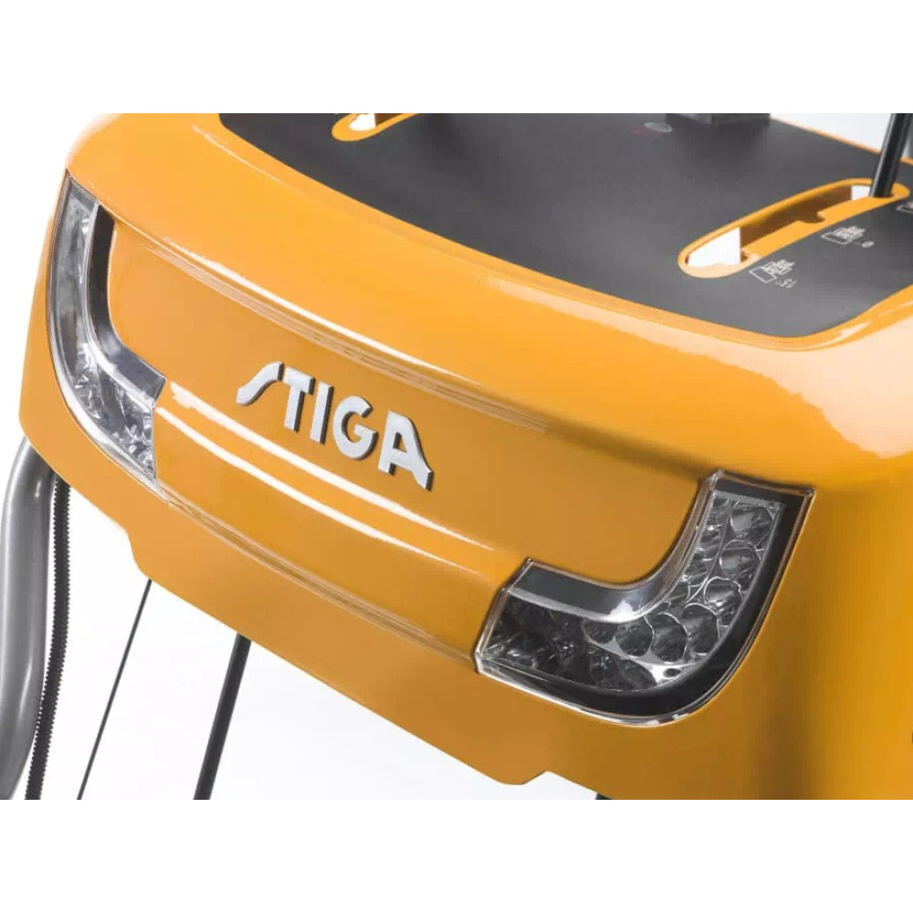 Підмітальна машина бензинова Stiga SWS800GE