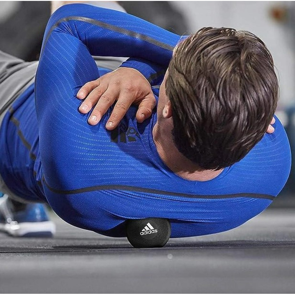 Масажний м'яч Adidas Massage Ball чорний Уні 8,3 x 8,3 x 8,3 см ADTB-11607