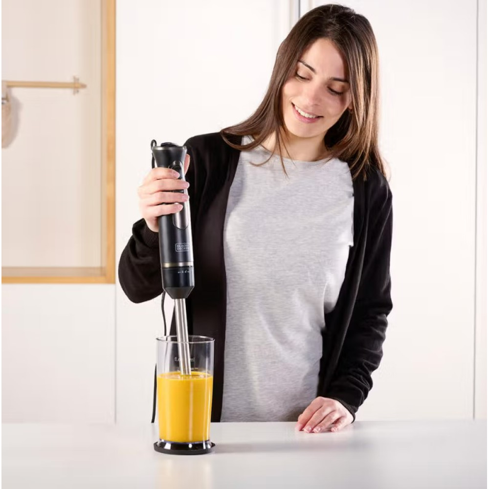 Ручной блендер Black&Decker BXHBA800E