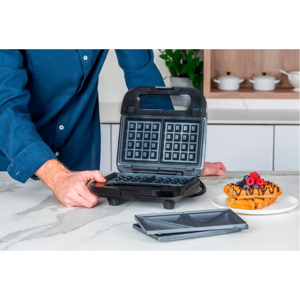 Бутербродница Black&Decker BXSA754E