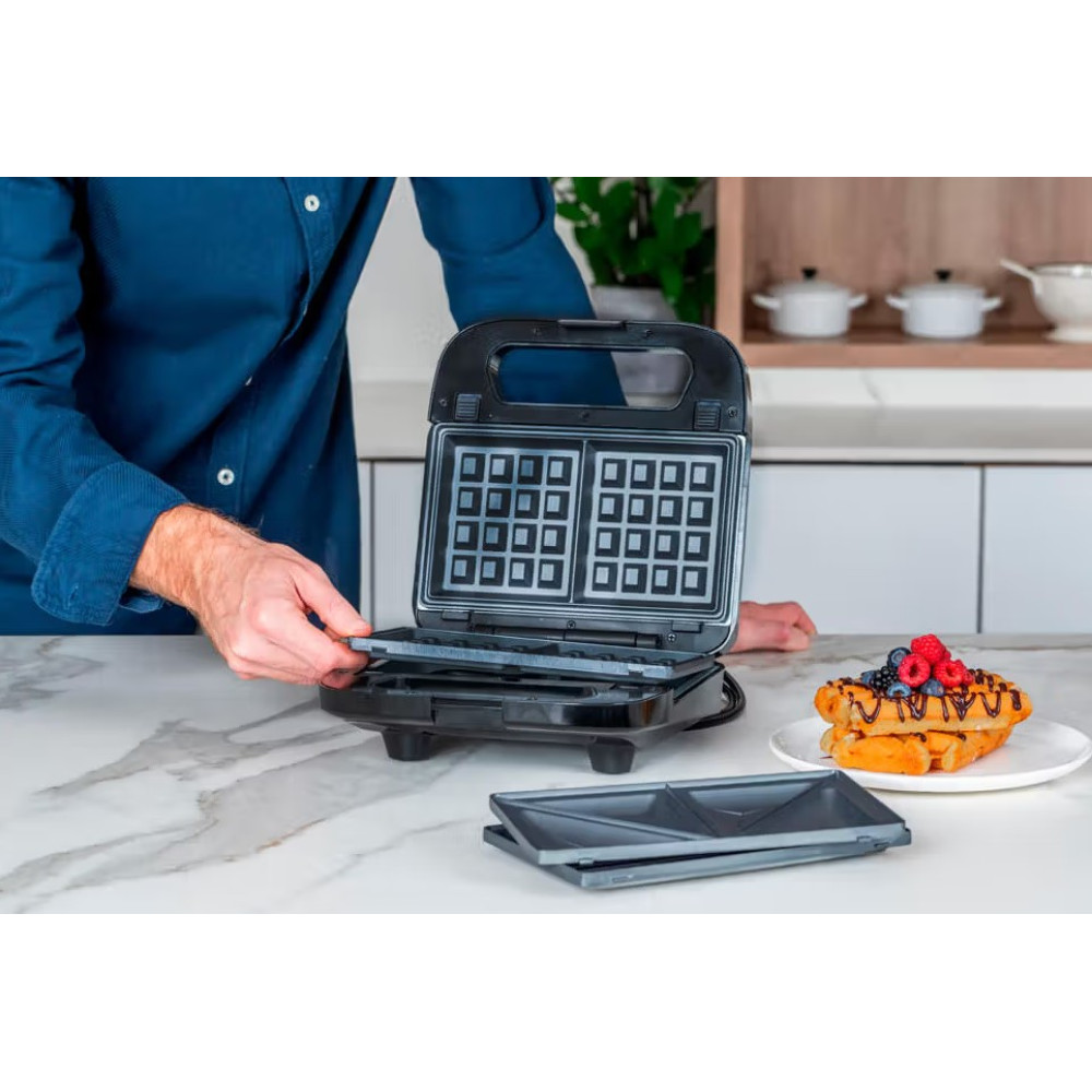 Бутербродница Black&Decker BXSA754E