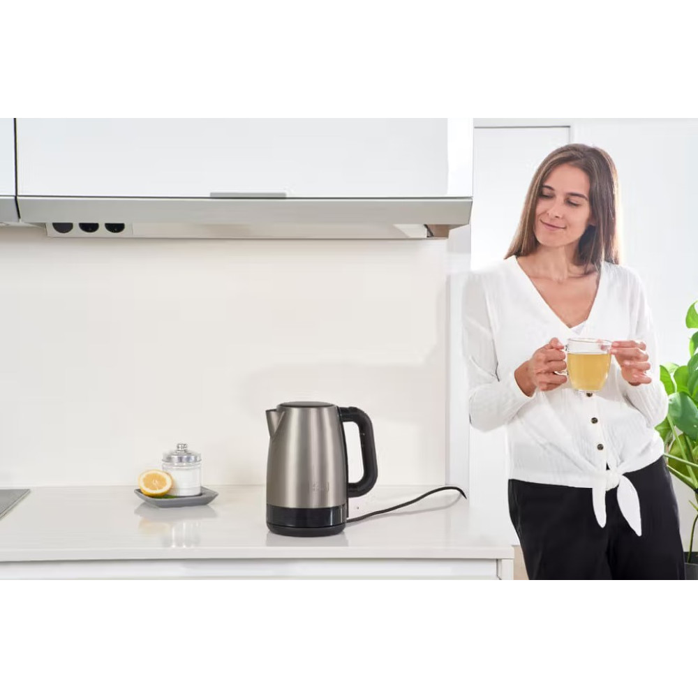 Електрочайник Black&Decker BXKE2201E