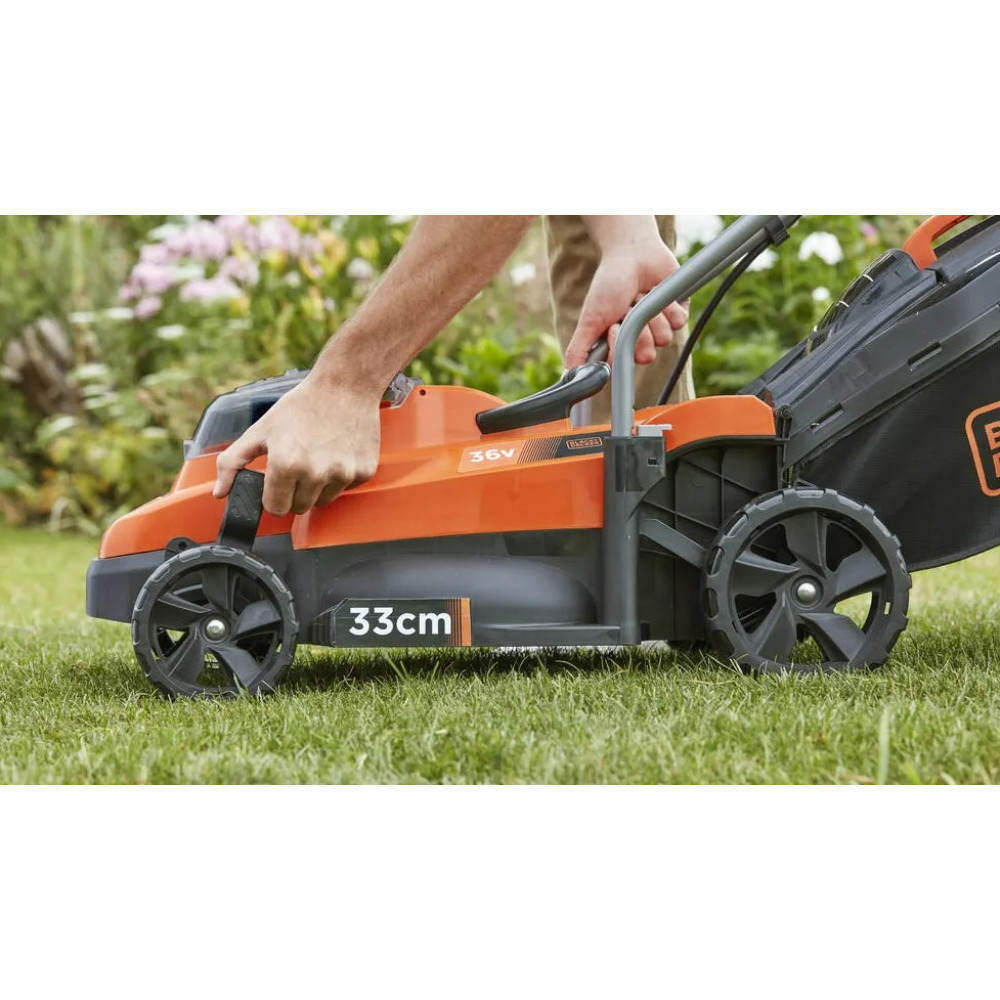 Газонокосарка акумуляторна Black&Decker BCMW3336L1