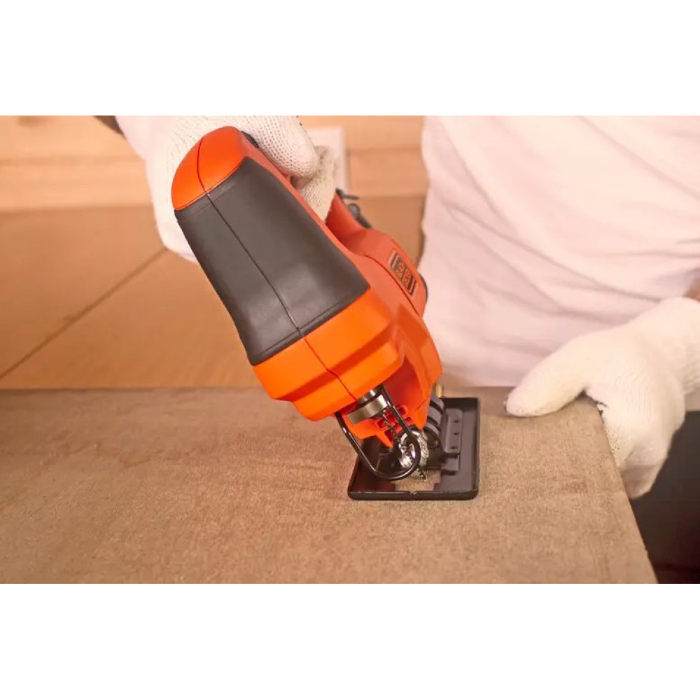 Лобзик электрический Black&Decker BES603