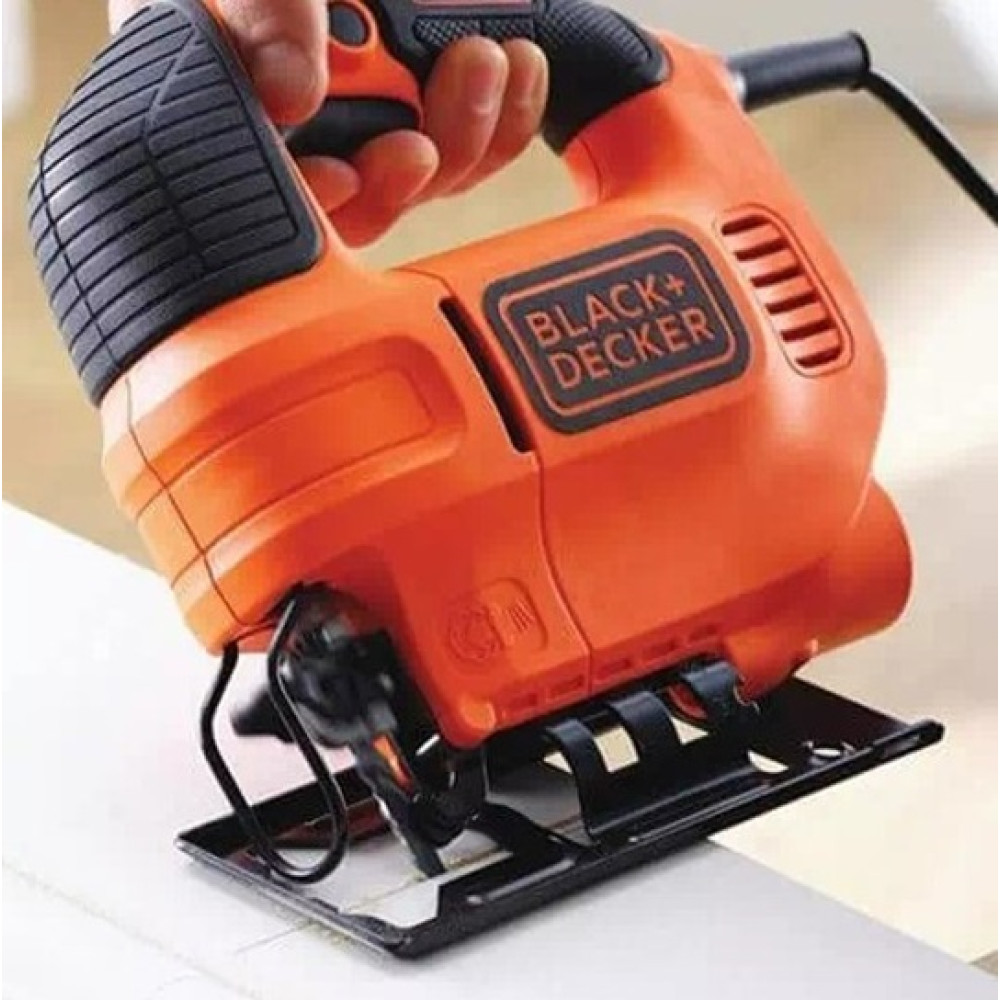 Лобзик електричний Black&Decker KS701E