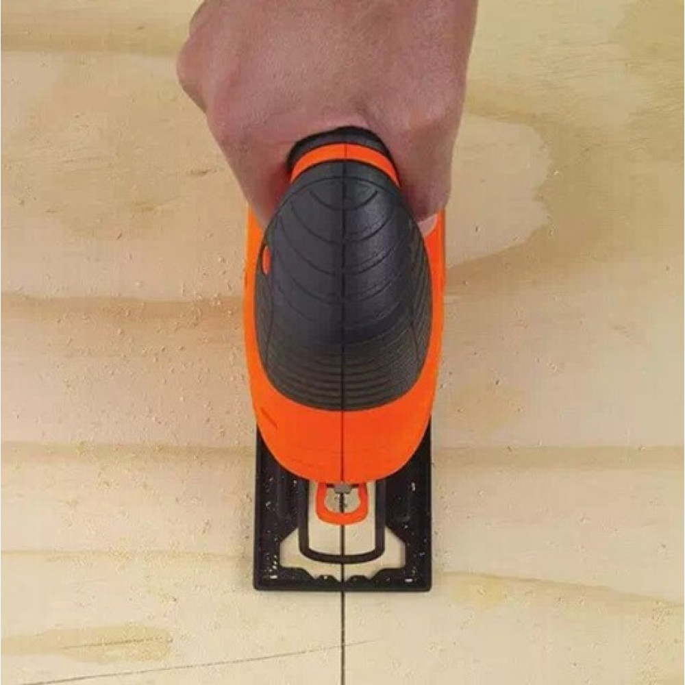 Лобзик електричний Black&Decker KS701E