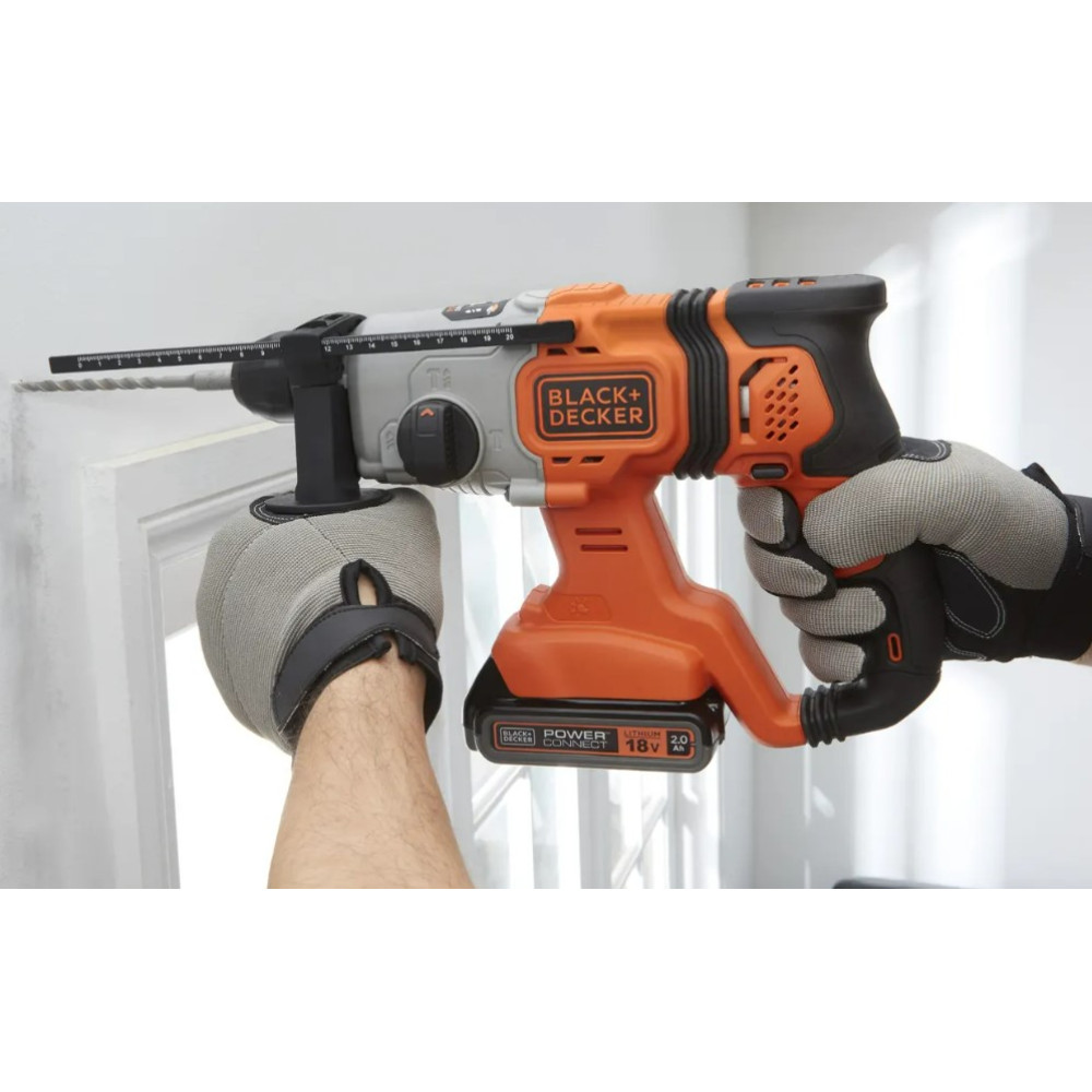 Перфоратор аккумуляторный Black&Decker с АКБ и ЗУ BCD900D1S