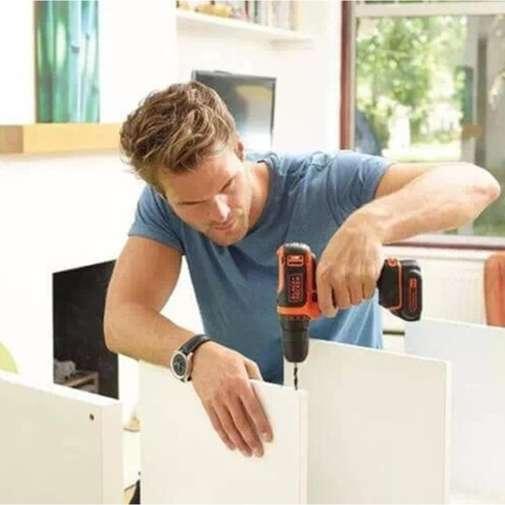 Акумуляторний дриль-шурупокрут Black&Decker з АКБ та ЗП BDCDD12K