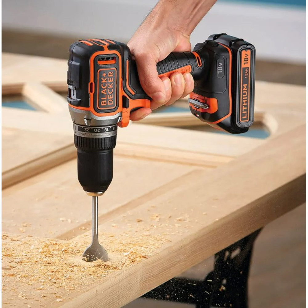 Аккумуляторная дрель-шуруповерт бесщеточная Black Decker без АКБ и ЗУ BL186N