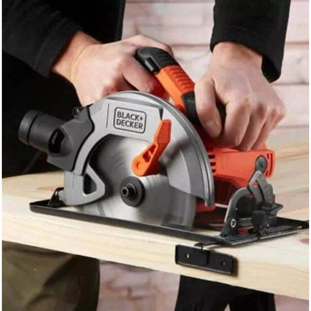 Пила дискова мережева Black&Decker CS1550