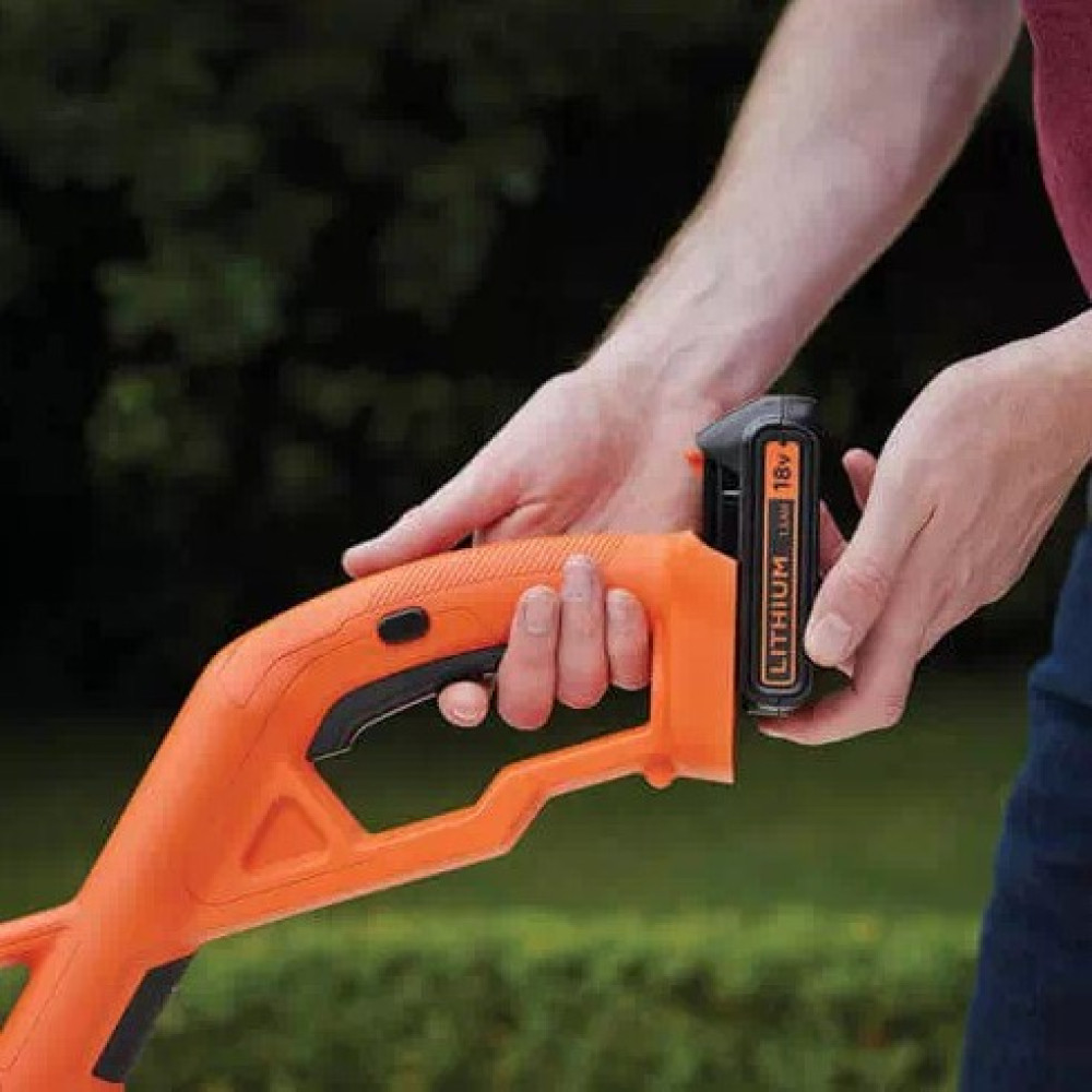 Аккумуляторный триммер Black&Decker с АКБ и ЗУ ST182320