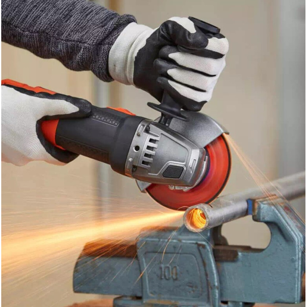 Шлифмашина угловая - болгарка сетевая Black&Decker BEG220