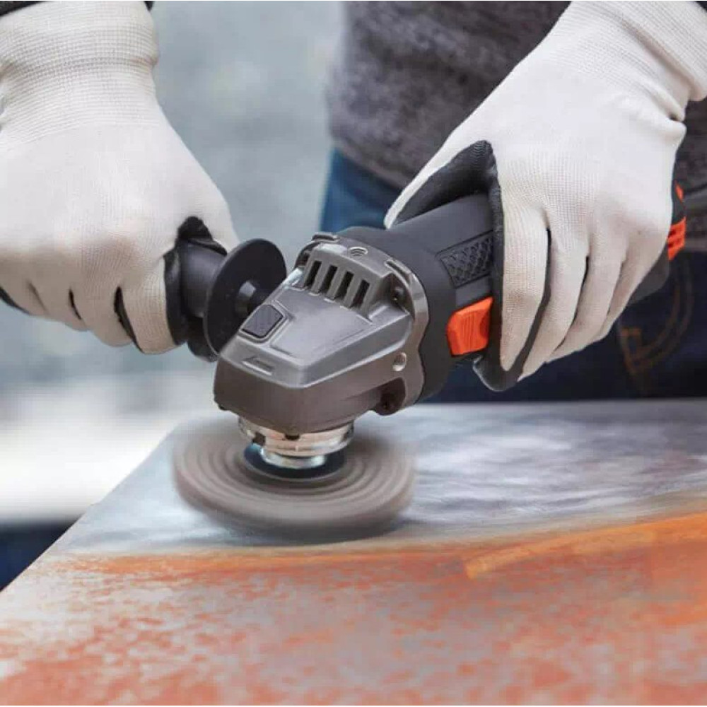 Шлифмашина угловая - болгарка сетевая Black&Decker BEG220