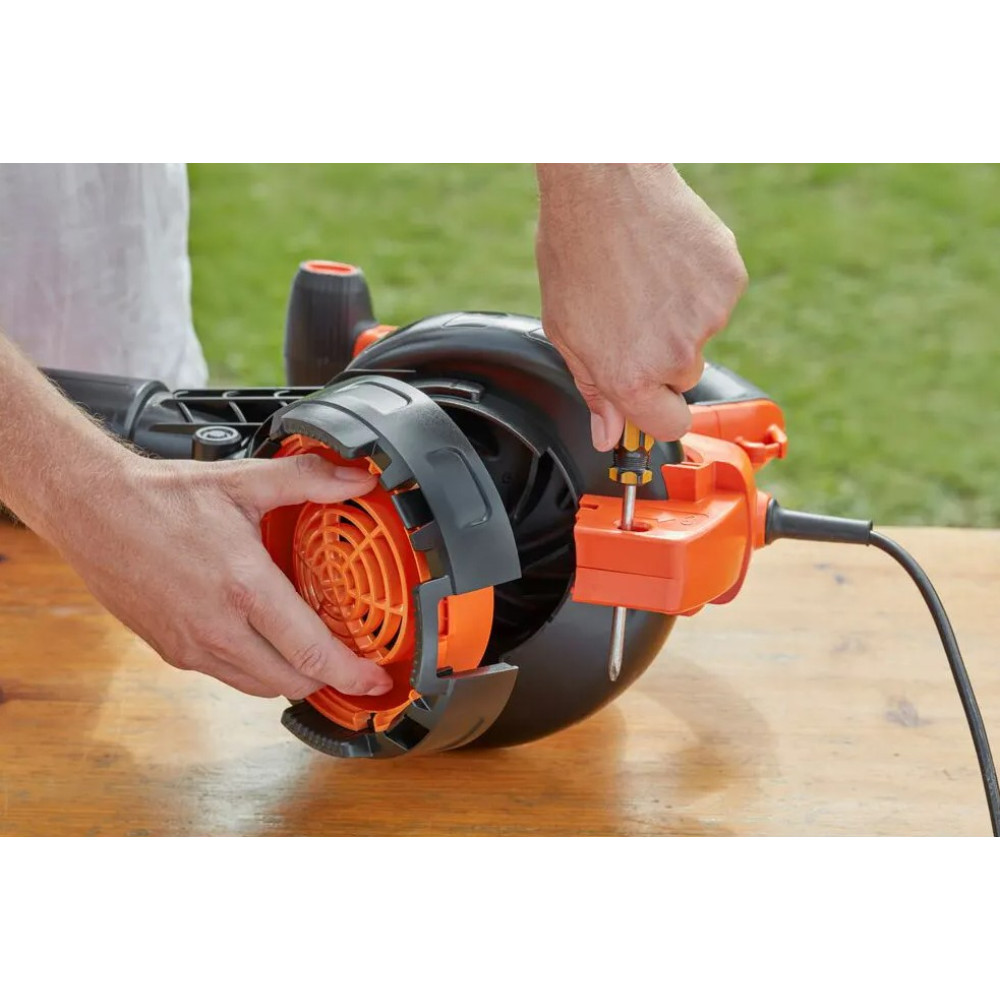 Садовый пылесос электрический Black&Decker BEBLV301