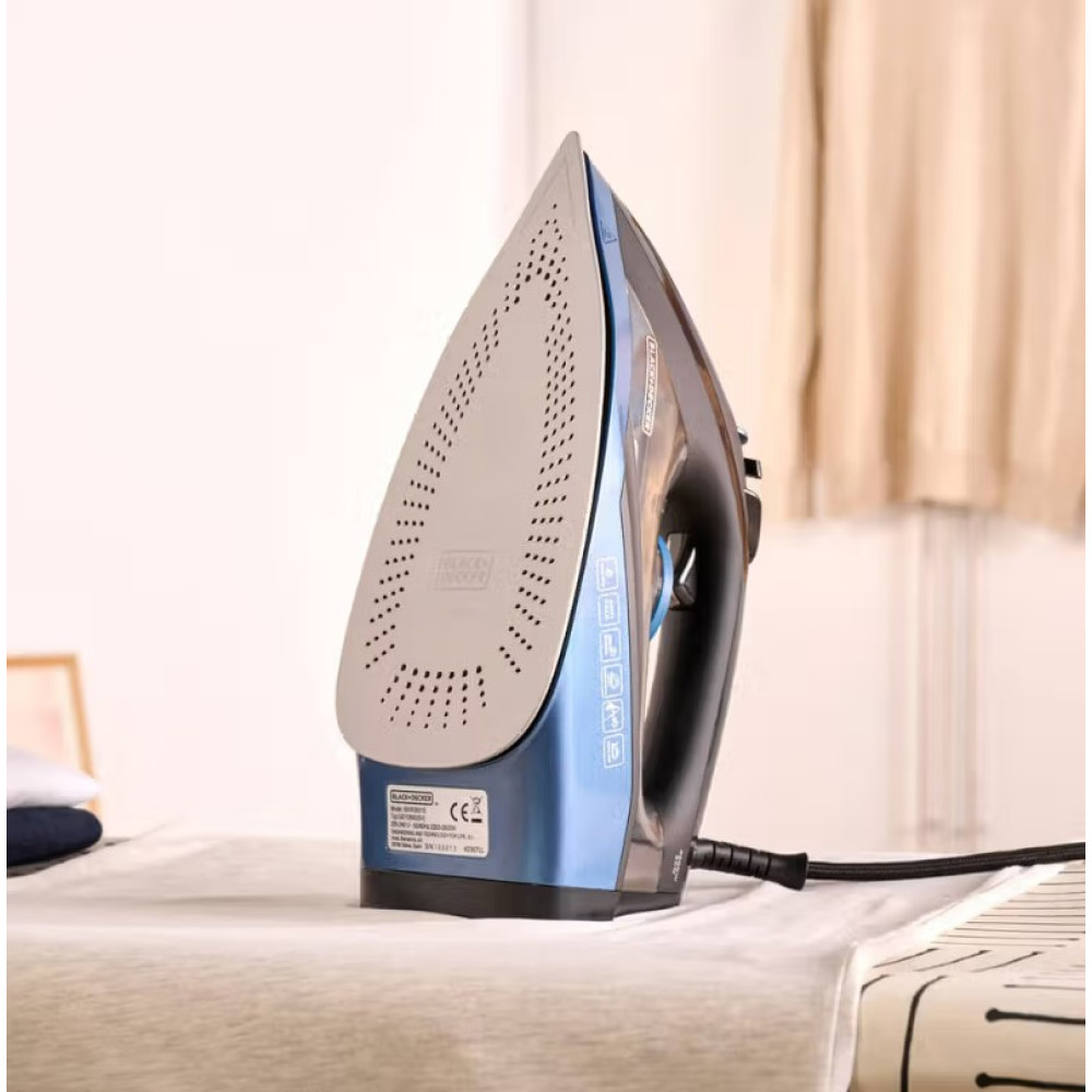 Праска Black&Decker BXIR2801E