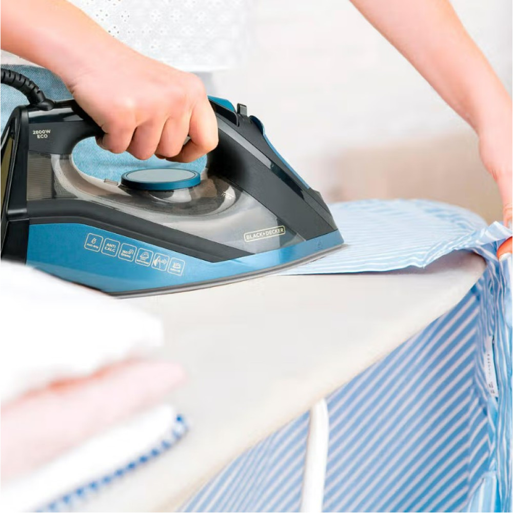 Праска Black&Decker BXIR2801E