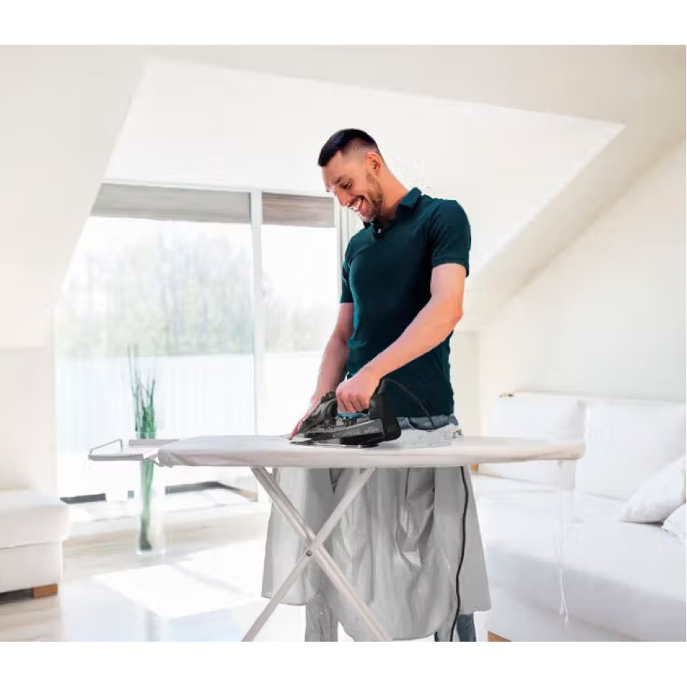 Утюг Black&Decker BXIR2805E