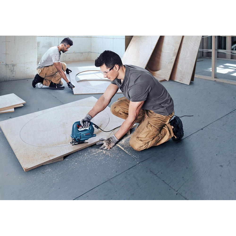 Лобзик Bosch GST 700 500 Вт