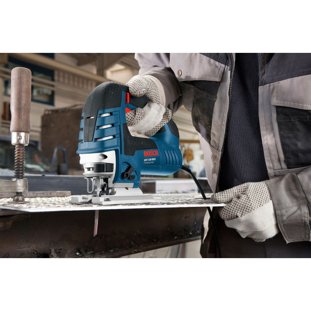 Лобзик Bosch GST 150 BCE 780 Вт