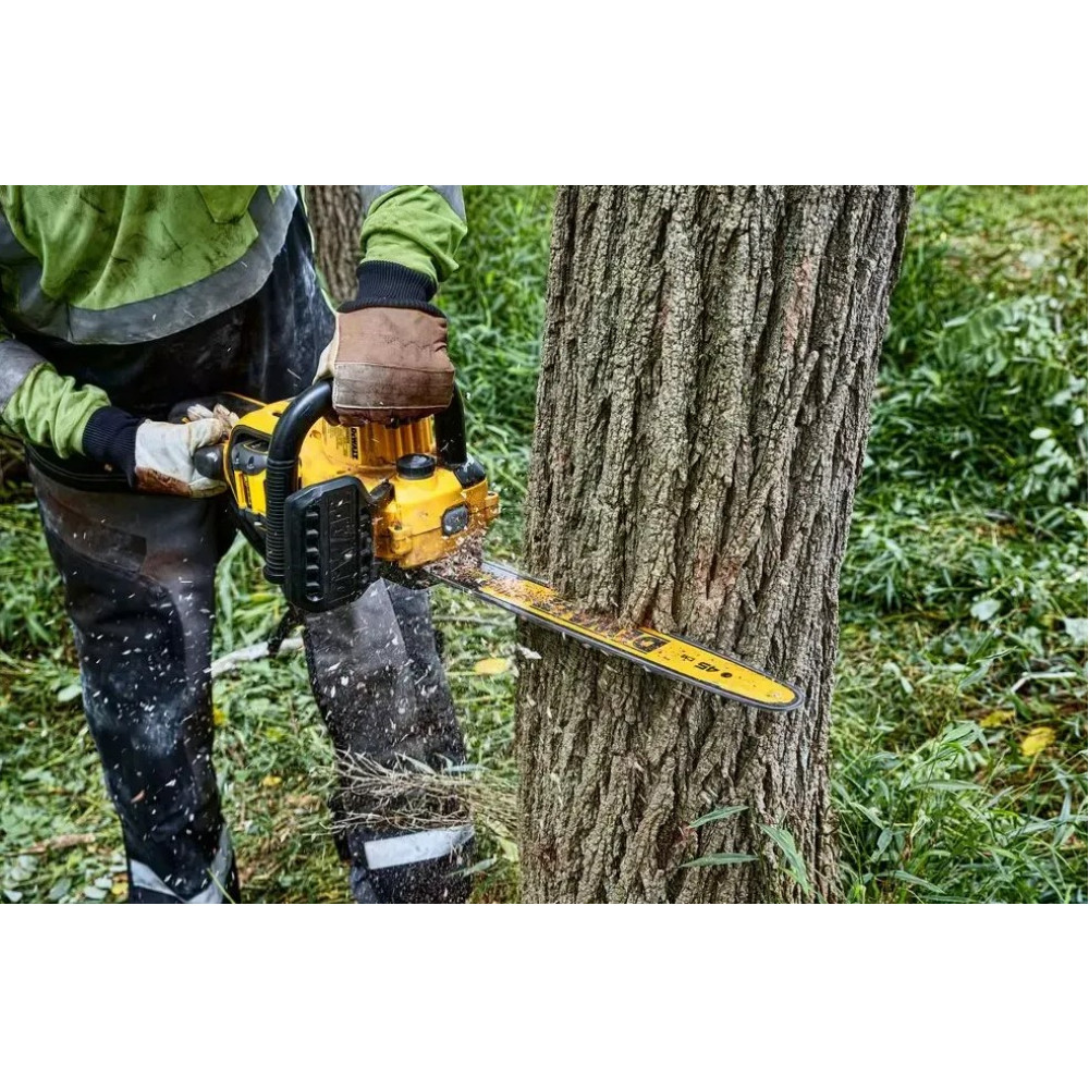 Акумуляторна міні-пилка DeWalt з АКБ та ЗП DCMCS574X1