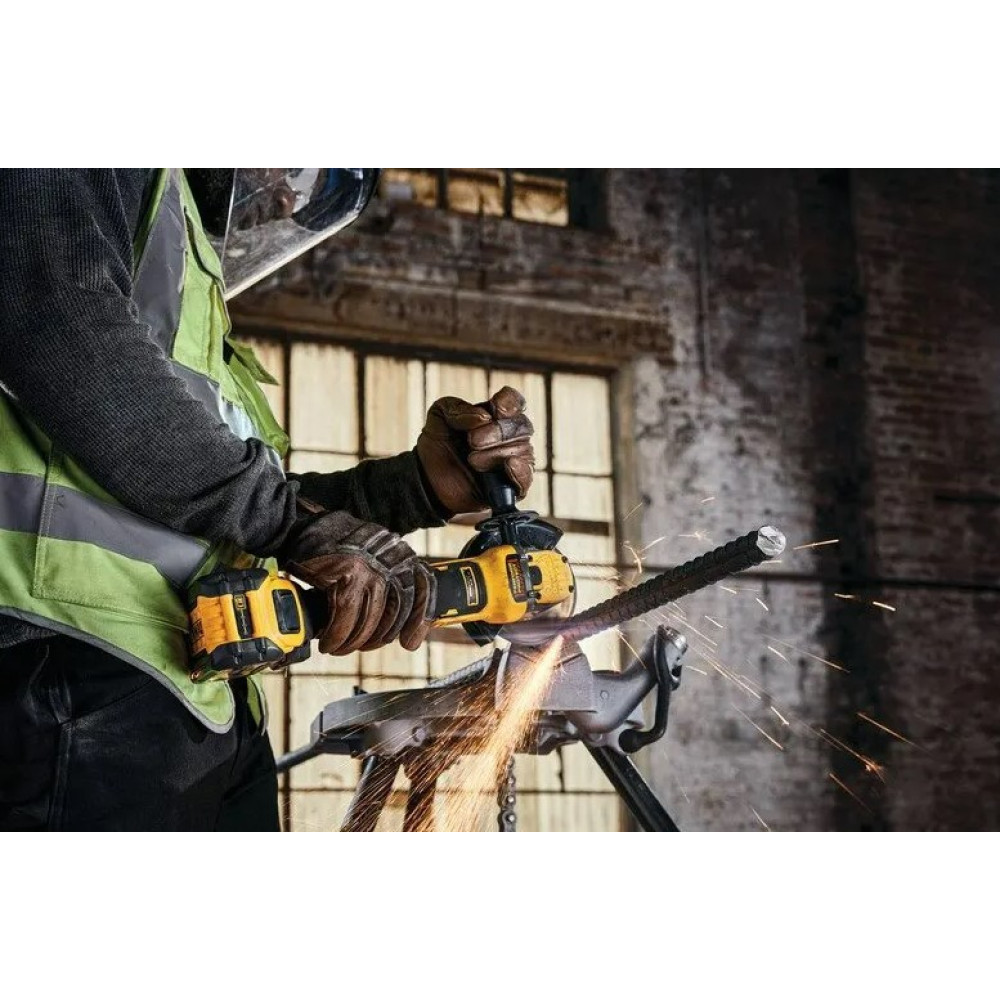 Шліфмашина кутова акумуляторна DeWalt без АКБ та ЗП DCG409VSNT