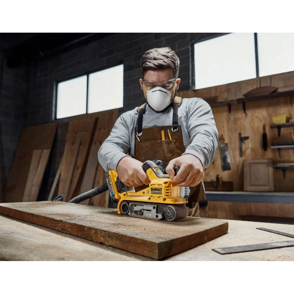 Стрічкова акумуляторна шліфмашина DeWalt без АКБ та ЗП DCW220N