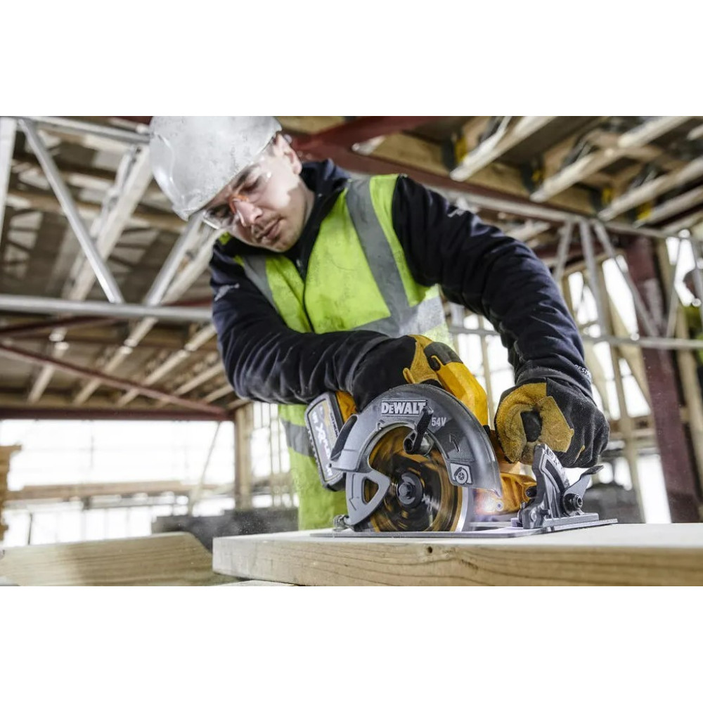 Пила дискова акумуляторна DeWalt без АКБ та ЗП DCS578N