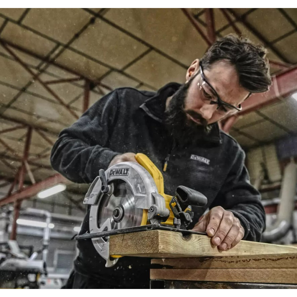 Пила дискова мережева DeWalt DWE560