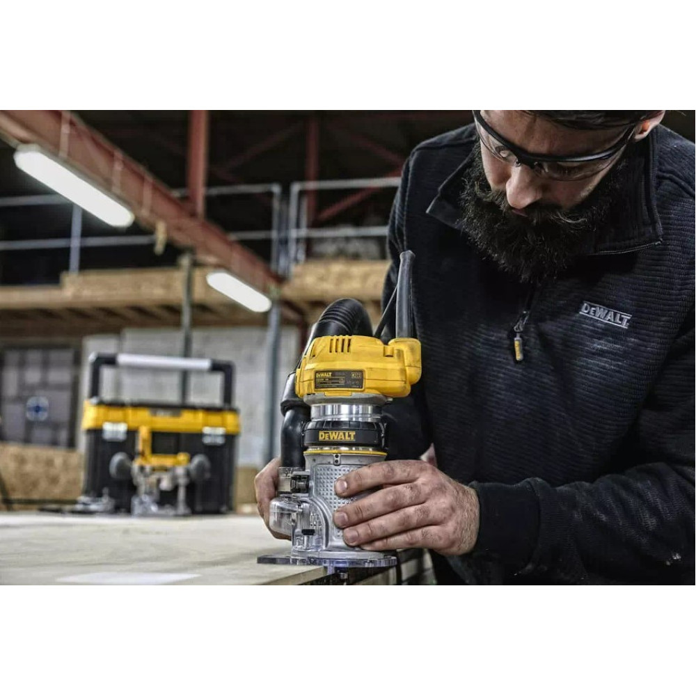 Фрезер сетевой DeWalt D26204K