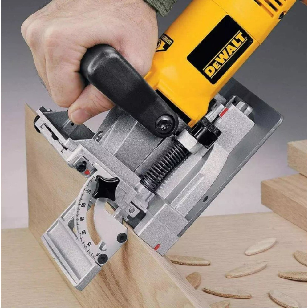 Фрезер мережевий DeWalt DW682K