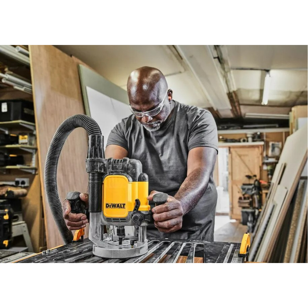 Фрезер сетевой DeWalt DWE625