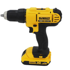 Дрель-шуруповерт аккумуляторная DeWalt с АКБ и ЗУ DCD771D2