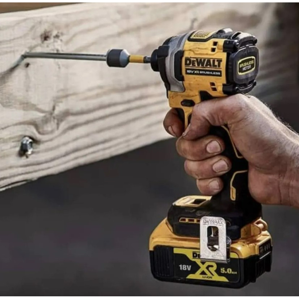 Шурупокрут ударний акумуляторний безщітковий DeWalt без АКБ та ЗП DCF850N