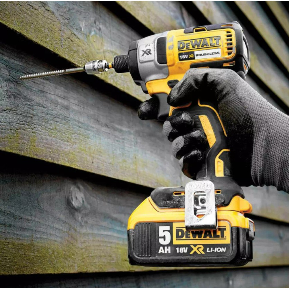 Шурупокрут акумуляторний ударний безщітковий DeWalt з АКБ та ЗП DCF887P2