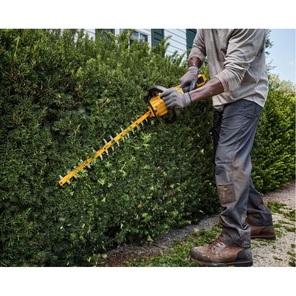 Кусторез аккумуляторный DeWalt бесщеточный с АКБ и ЗУ (DCMHT573X1)