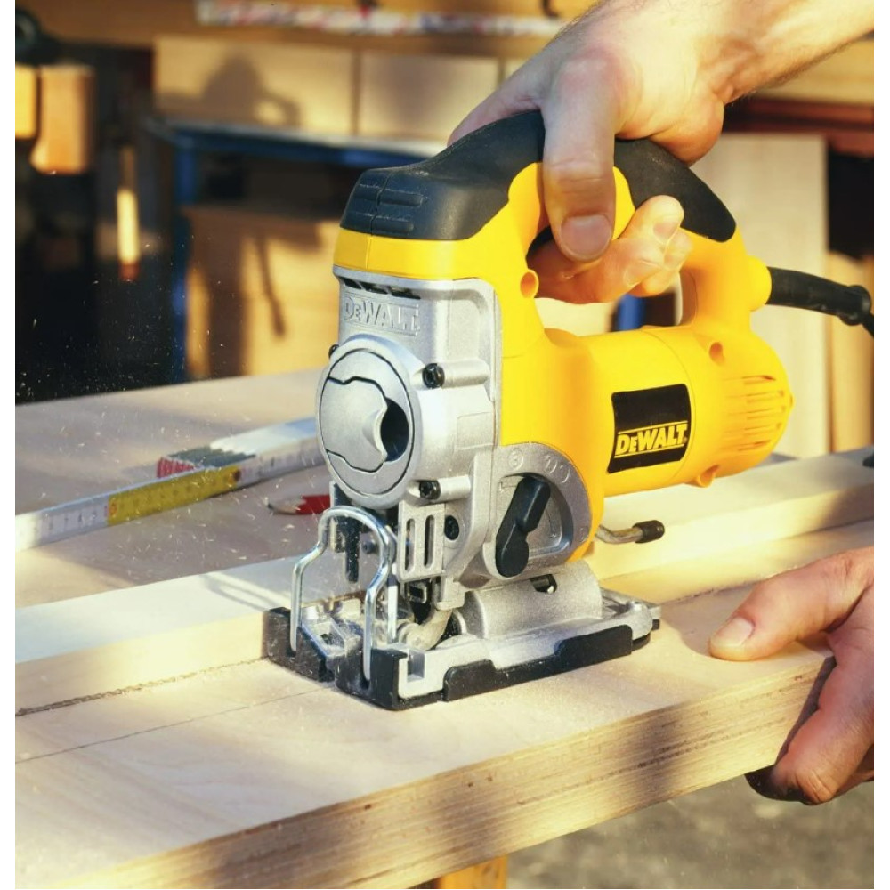 Пила лобзикова мережева DeWalt DW331KT