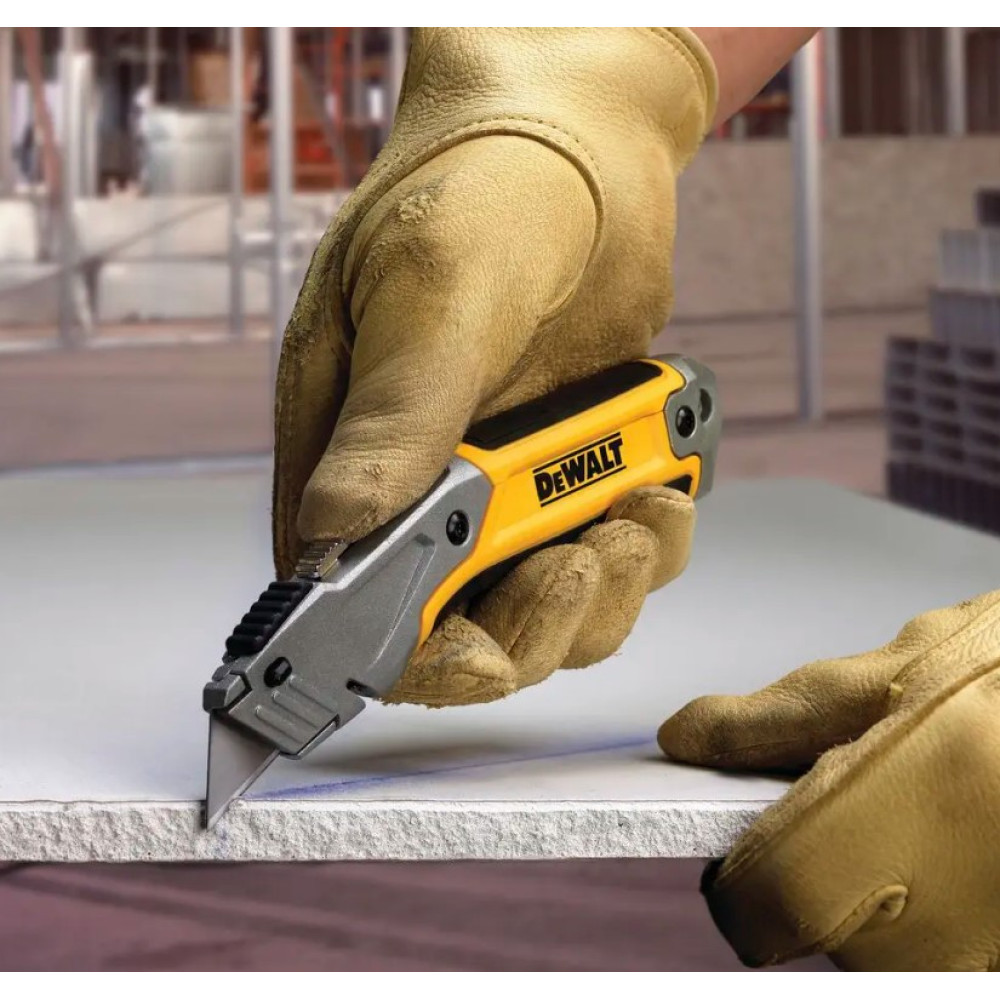 Ніж DeWalt з висувним лезом (DWHT10046-0)