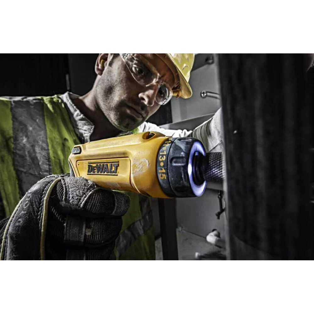 Акумуляторна викрутка DeWalt з АКБ та ЗП DCF680G2