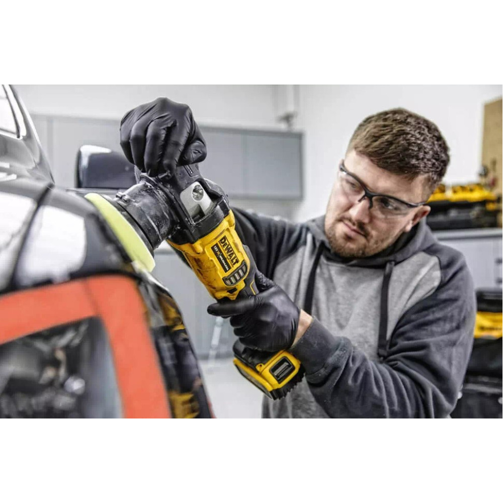 Полировальная машина аккумуляторная DeWalt с АКБ и ЗУ DCM848P2