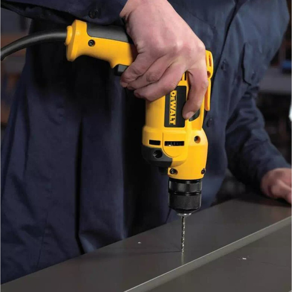 Дрель сетевая ударная DeWalt DWD014S