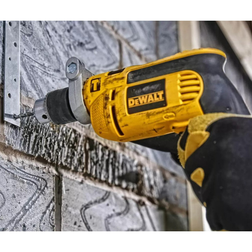 Дрель сетевая ударная DeWalt DWD024