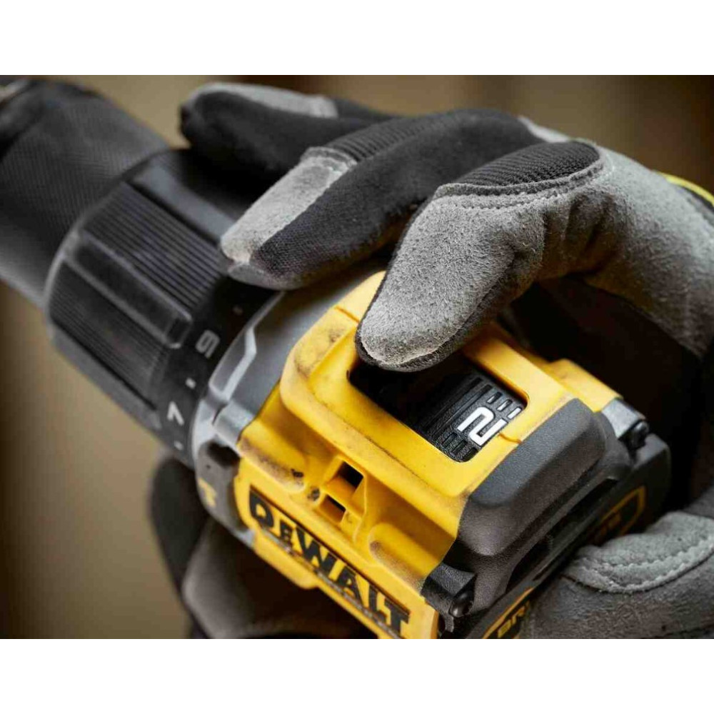 Дрель-шуруповерт DeWALT аккумуляторная безщеточная ударная с АКБ и ЗУ DCD799P2T