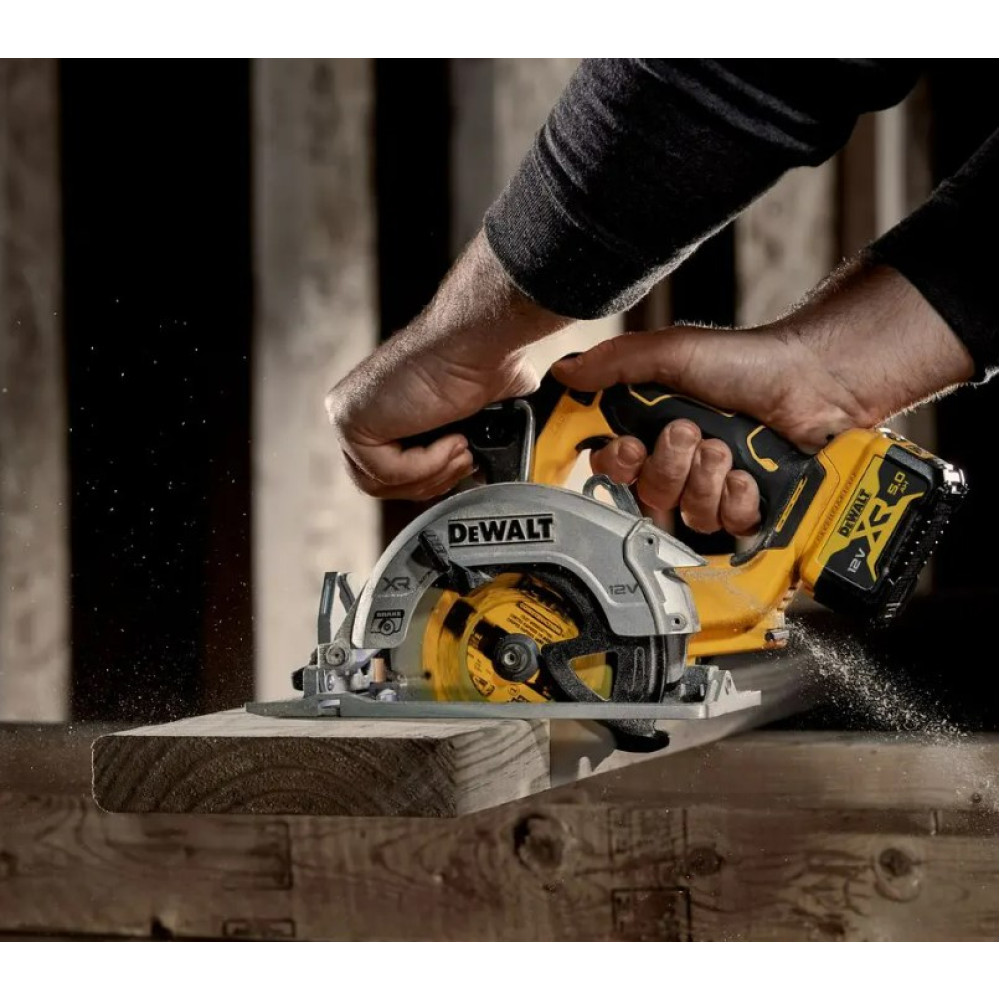 Пила дискова акумуляторна DeWalt без АКБ та ЗП DCS512P2