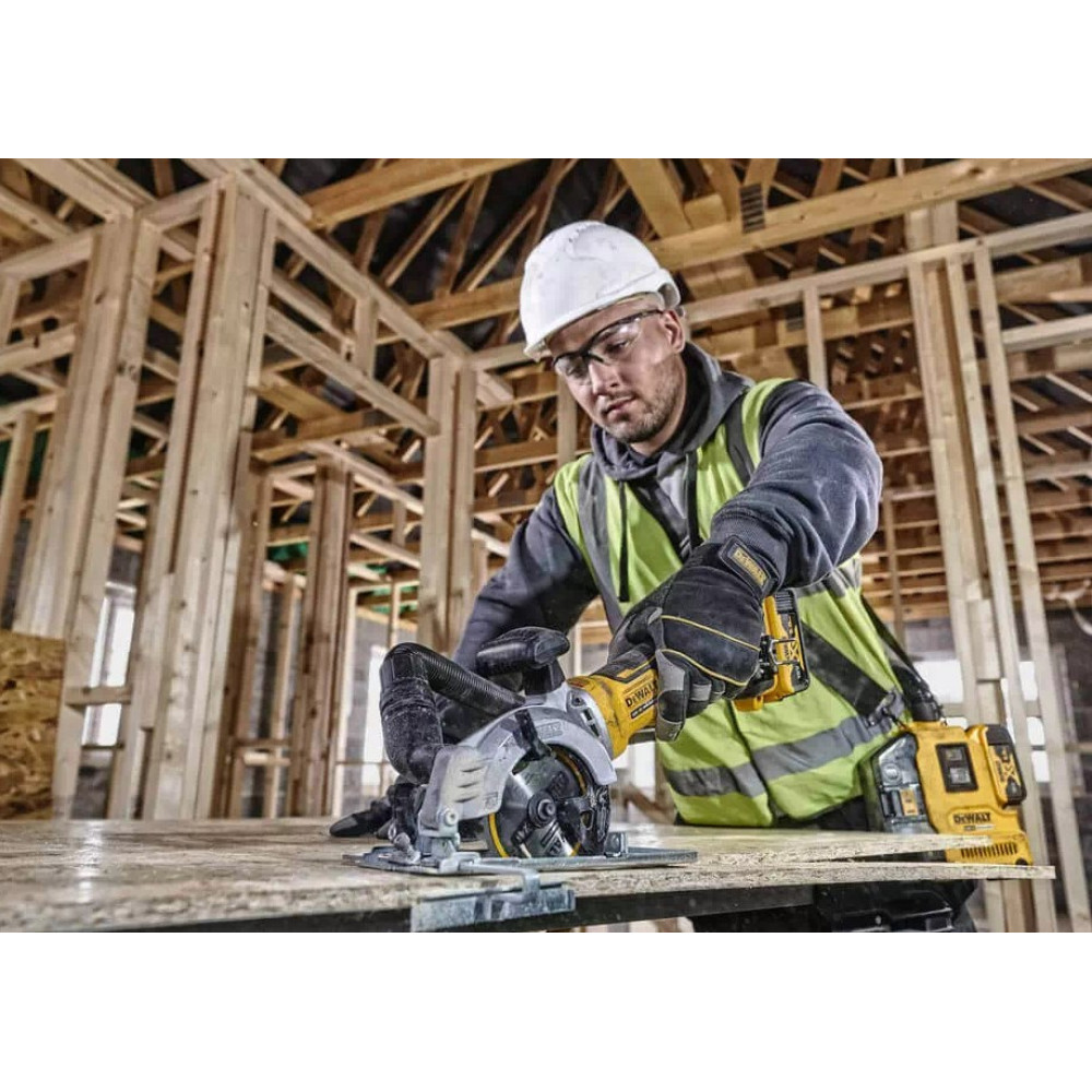 Пила дискова акумуляторна DeWalt з АКБ та ЗП DCS571P2
